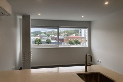 Photo of property in 4/32 Martin Square, Te Aro, Wellington, 6011
