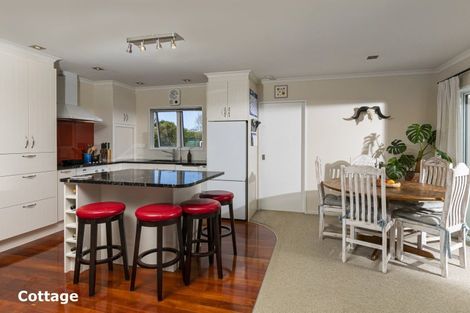 Photo of property in 76 Muriwai Road, Muriwai, 0881