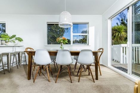 Photo of property in 25 Regent Street, Devonport, Auckland, 0624