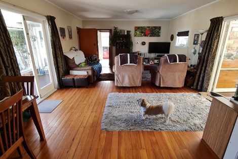 Photo of property in 84 Wakefield Street, Westport, 7825