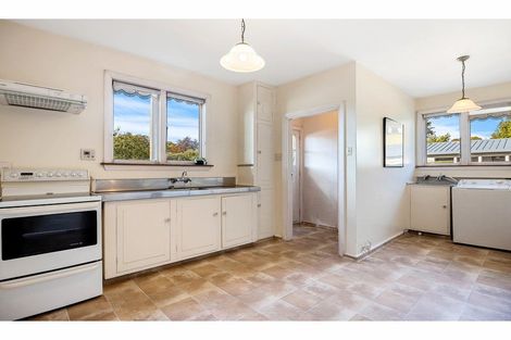 Photo of property in 37 Yaldhurst Road, Sockburn, Christchurch, 8042