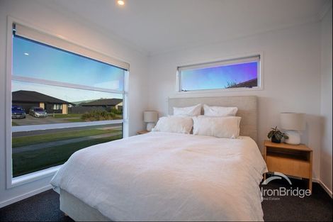 Photo of property in 28 Hopkirk Avenue, Wallaceville, Upper Hutt, 5018