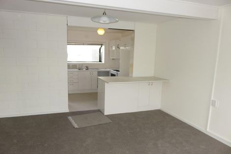 Photo of property in Lynbrae Court Flats, 21/4 Dr Taylor Terrace, Johnsonville, Wellington, 6037
