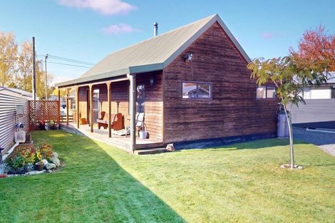 Photo of property in 10 Fraser Crescent, Twizel, 7901