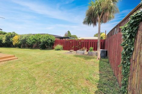 Photo of property in 94 Pasadena Crescent, Totara Park, Upper Hutt, 5018