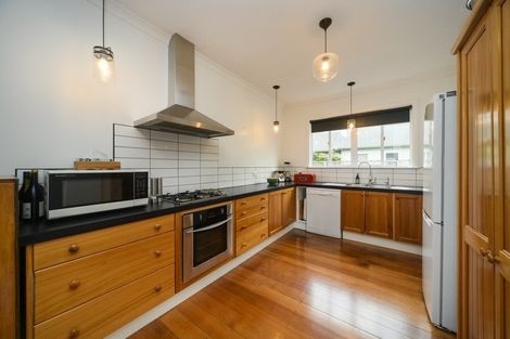 Photo of property in 40 Manawatu Street, Hokowhitu, Palmerston North, 4410