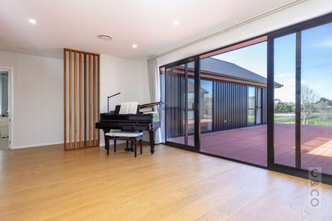 Photo of property in 179 Taupaki Road, Taupaki, 0782