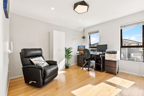 Photo of property in 42 Tai Crescent, Hobsonville, Auckland, 0616