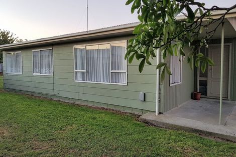 Photo of property in 18 Clarke Avenue, Highbury, Palmerston North, 4412
