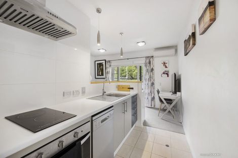 Photo of property in Monterey Apartments, 11/232 Middleton Road, Glenside, Wellington, 6037