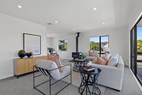 Photo of property in 64 Vintage Drive, Henderson, Auckland, 0612