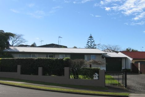 Photo of property in 12 Esmae Place, Dinsdale, Hamilton, 3204