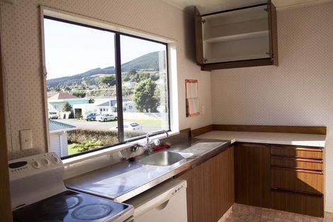 Photo of property in 5b Mclellan Street, Tawa, Wellington, 5028