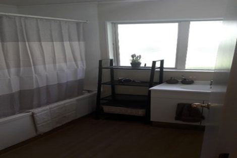 Photo of property in 6 Cretian Crescent, Henderson, Auckland, 0612