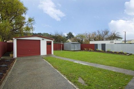 Photo of property in 86 Seddon Street, Naenae, Lower Hutt, 5011
