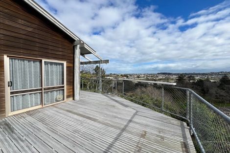 Photo of property in 11 Wairere Road, Bastia Hill, Whanganui, 4500