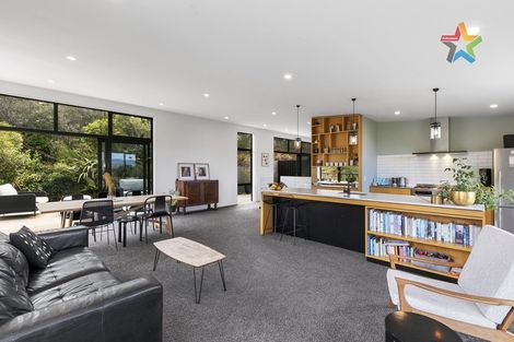 Photo of property in 58b Pekanga Road, Normandale, Lower Hutt, 5010