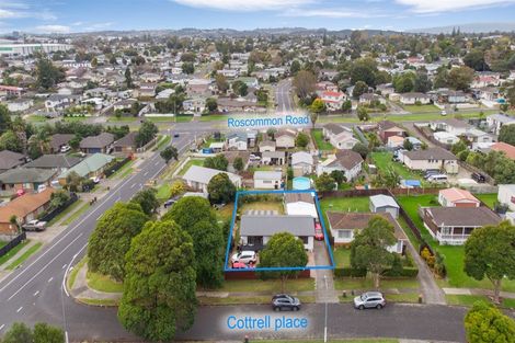 Photo of property in 4 Cottrell Place, Clendon Park, Auckland, 2103