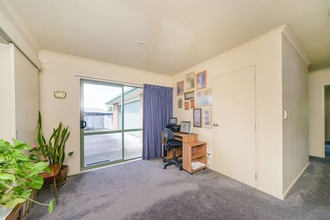 Photo of property in 6 Almond Grove, Feilding, 4702