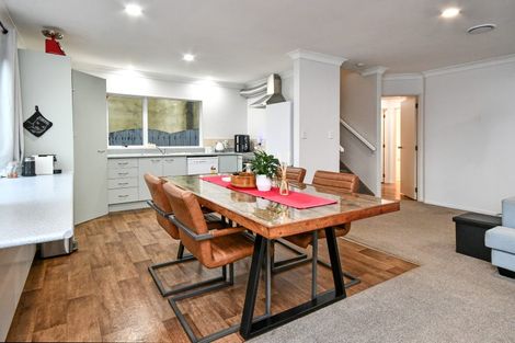 Photo of property in 30b Wellington Street, Pukekohe, 2120