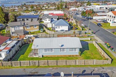 Photo of property in 18a Monokia Street, Fairy Springs, Rotorua, 3015