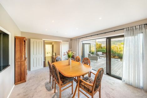 Photo of property in 67 Mount Marua Way, Timberlea, Upper Hutt, 5018