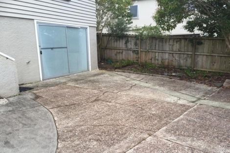 Photo of property in 1/288 East Coast Road, Forrest Hill, Auckland, 0620