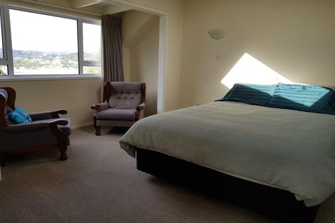 Photo of property in 18a Penryn Drive, Camborne, Porirua, 5026