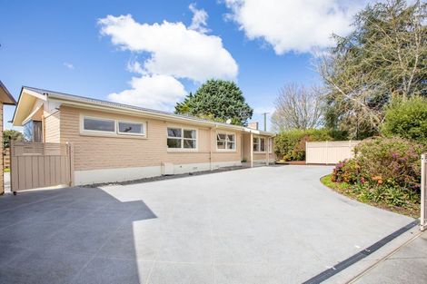 Photo of property in 2 Carrington Avenue, Hillcrest, Hamilton, 3216