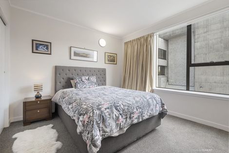 Photo of property in Hobson Court Flats, 33/70 Hobson Street, Thorndon, Wellington, 6011