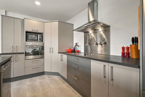 Photo of property in 15 Saint Thomas Place, Woolston, Christchurch, 8062