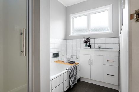 Photo of property in 48 Fitzroy Avenue, Fitzroy, Hamilton, 3206