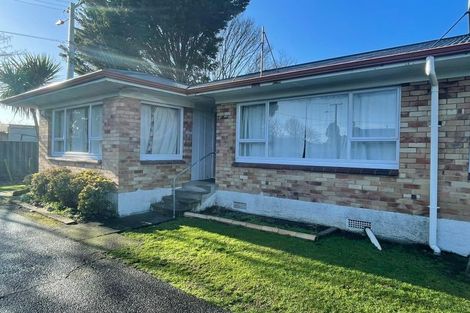 Photo of property in 1/37 Clevedon Road, Papakura, 2110