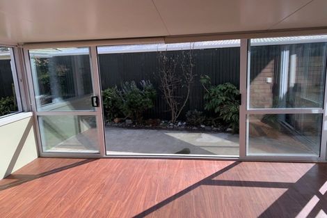 Photo of property in 292a Wainoni Road, Avondale, Christchurch, 8061