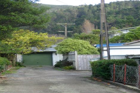 Photo of property in 15a Korau Grove, Stokes Valley, Lower Hutt, 5019