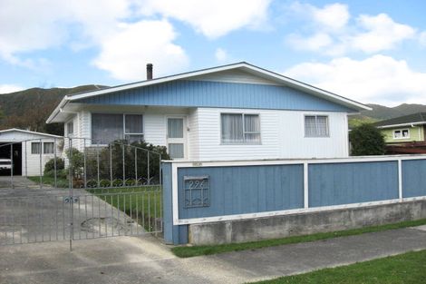 Photo of property in 296 Wellington Road, Wainuiomata, Lower Hutt, 5014