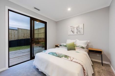 Photo of property in 49 Kumukumu Road, Long Bay, Auckland, 0630