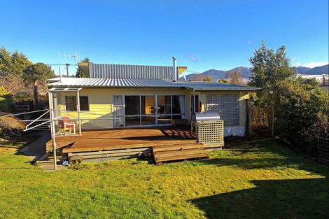 Photo of property in 24 Gunn Street, Te Anau, 9600