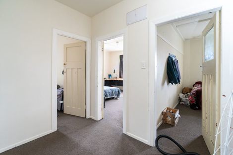 Photo of property in 76a Kelburn Parade, Kelburn, Wellington, 6012