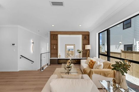 Photo of property in 138 Mcquoids Road, Flat Bush, Auckland, 2019