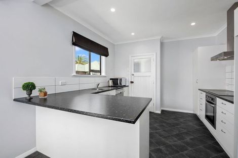 Photo of property in 80 Pine Avenue, Ebdentown, Upper Hutt, 5018