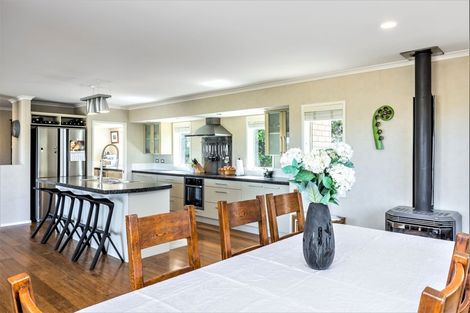Photo of property in 35 Bayview Park Lane, Orewa, 0931