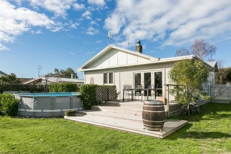 Photo of property in 37 Chester Street, Taradale, Napier, 4112