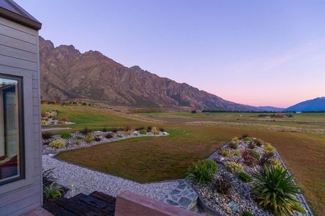 Photo of property in 8 Brett Lane, Jacks Point, Queenstown, 9371