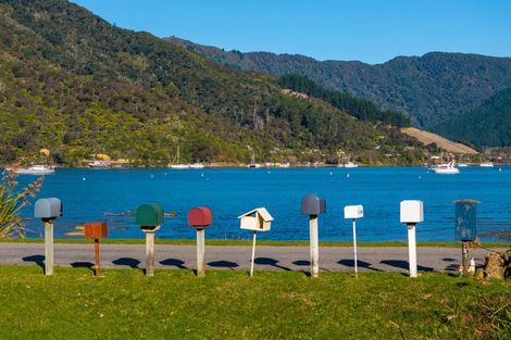 Photo of property in 6b Lady Cobham Grove, Anakiwa, Picton, 7281