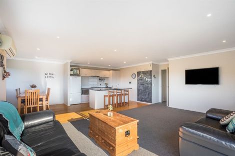 Photo of property in 3 Gennaker Lane, Whitby, Porirua, 5024