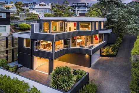 Photo of property in 1/50 Whitby Crescent, Mairangi Bay, Auckland, 0630