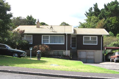 Photo of property in 40 La Rosa Street, Green Bay, Auckland, 0604