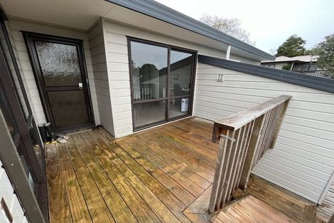 Photo of property in 77 Vipond Road, Stanmore Bay, Whangaparaoa, 0932