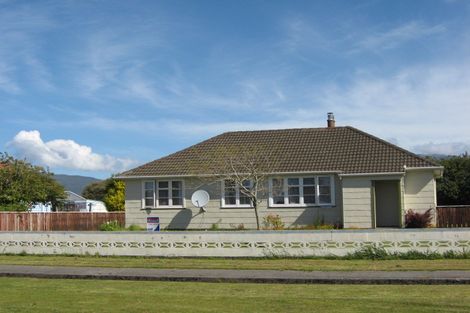 Photo of property in 62 Rintoul Street, Westport, 7825